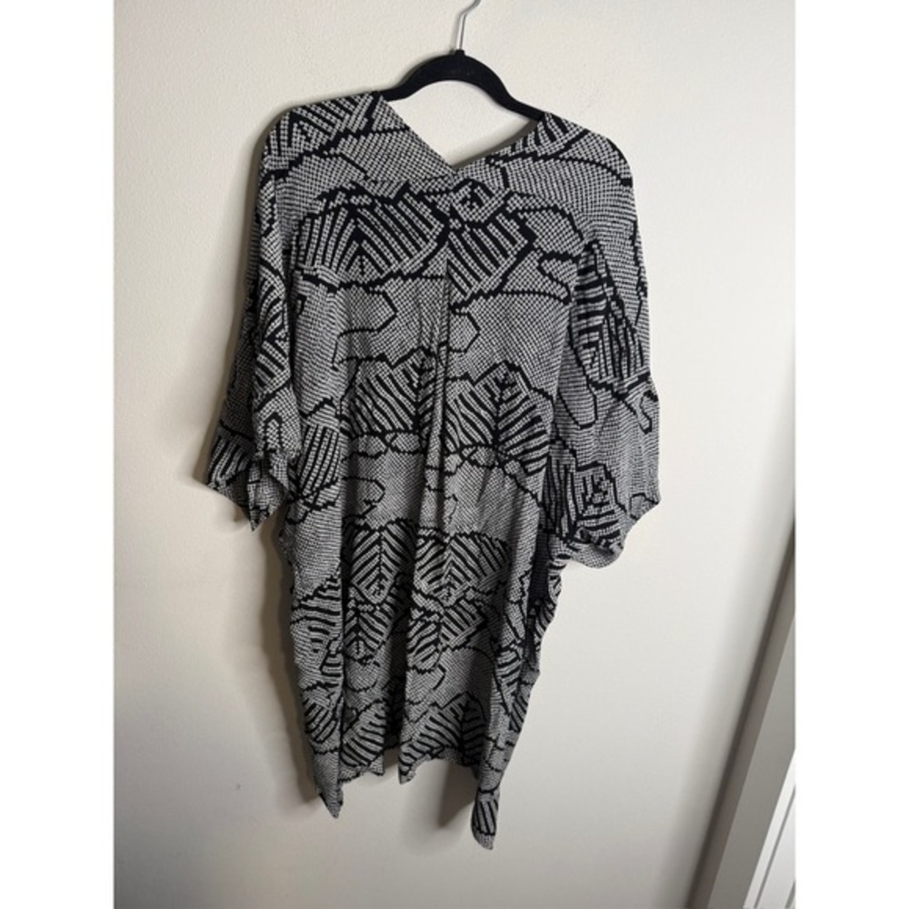 Bel‎ Kazan Women's 6 Black White Print Kimono Cover Up Bohemian Resort Wear